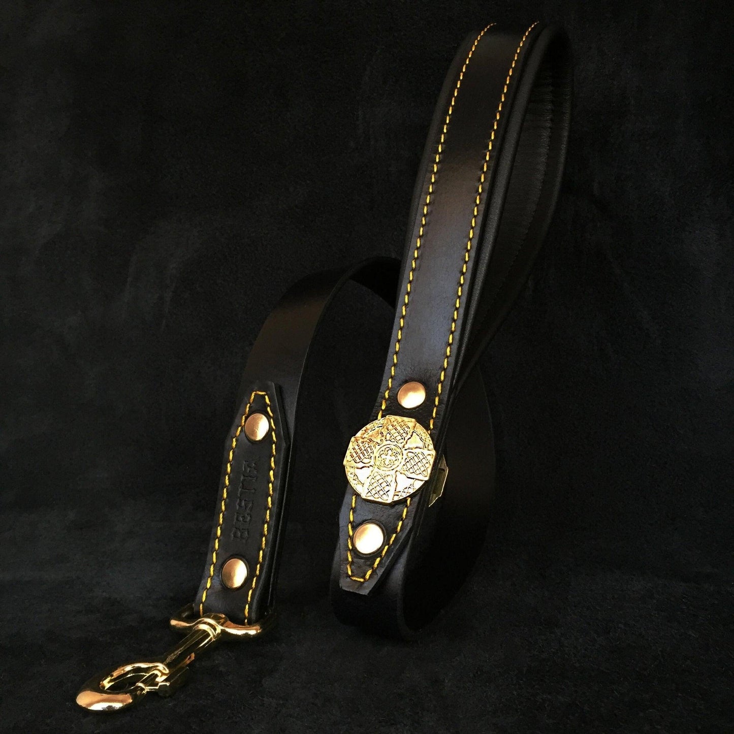 The "Maximus" harness black & gold-4